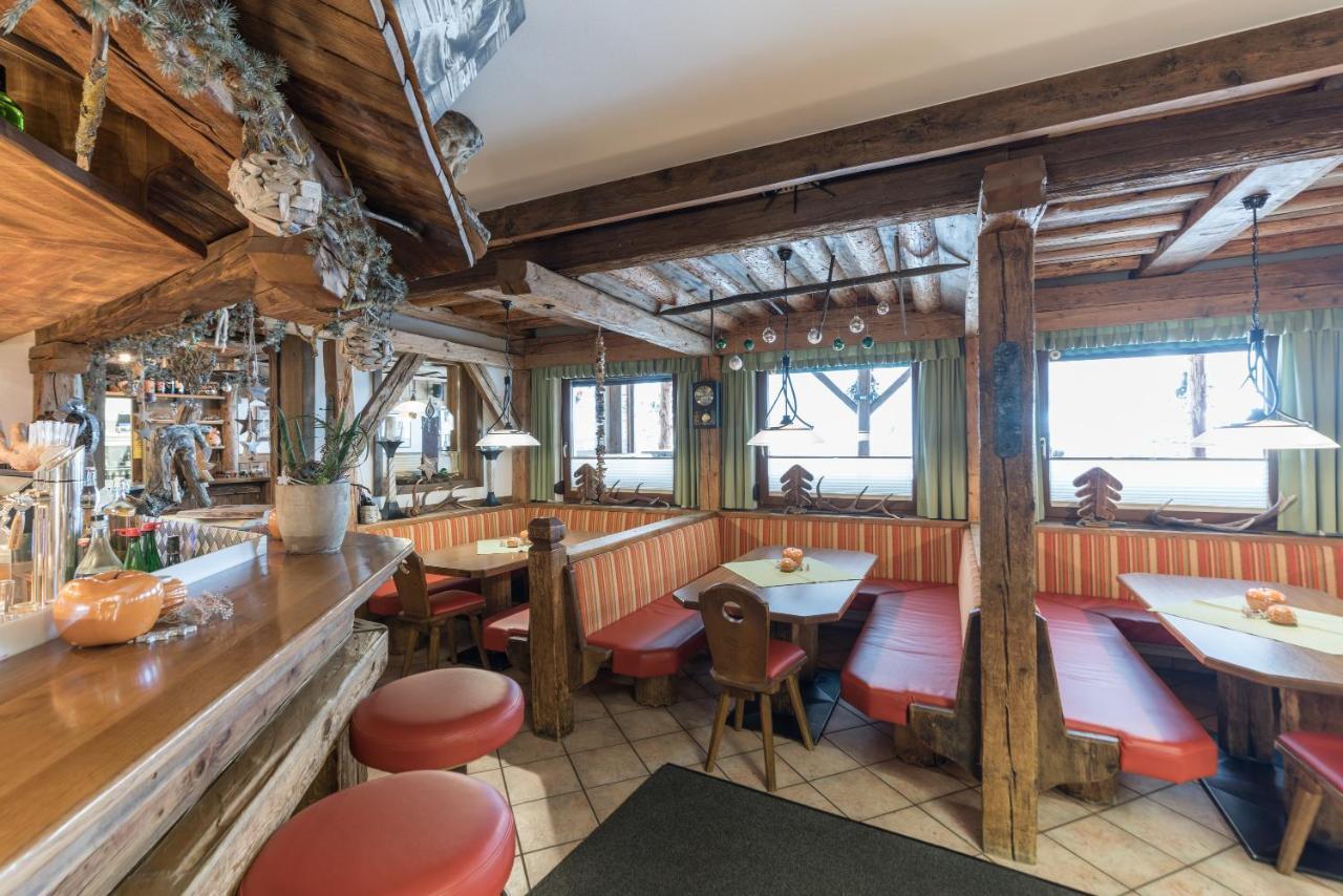 Ferienwohnungen Rustica Längenfeld Buitenkant foto