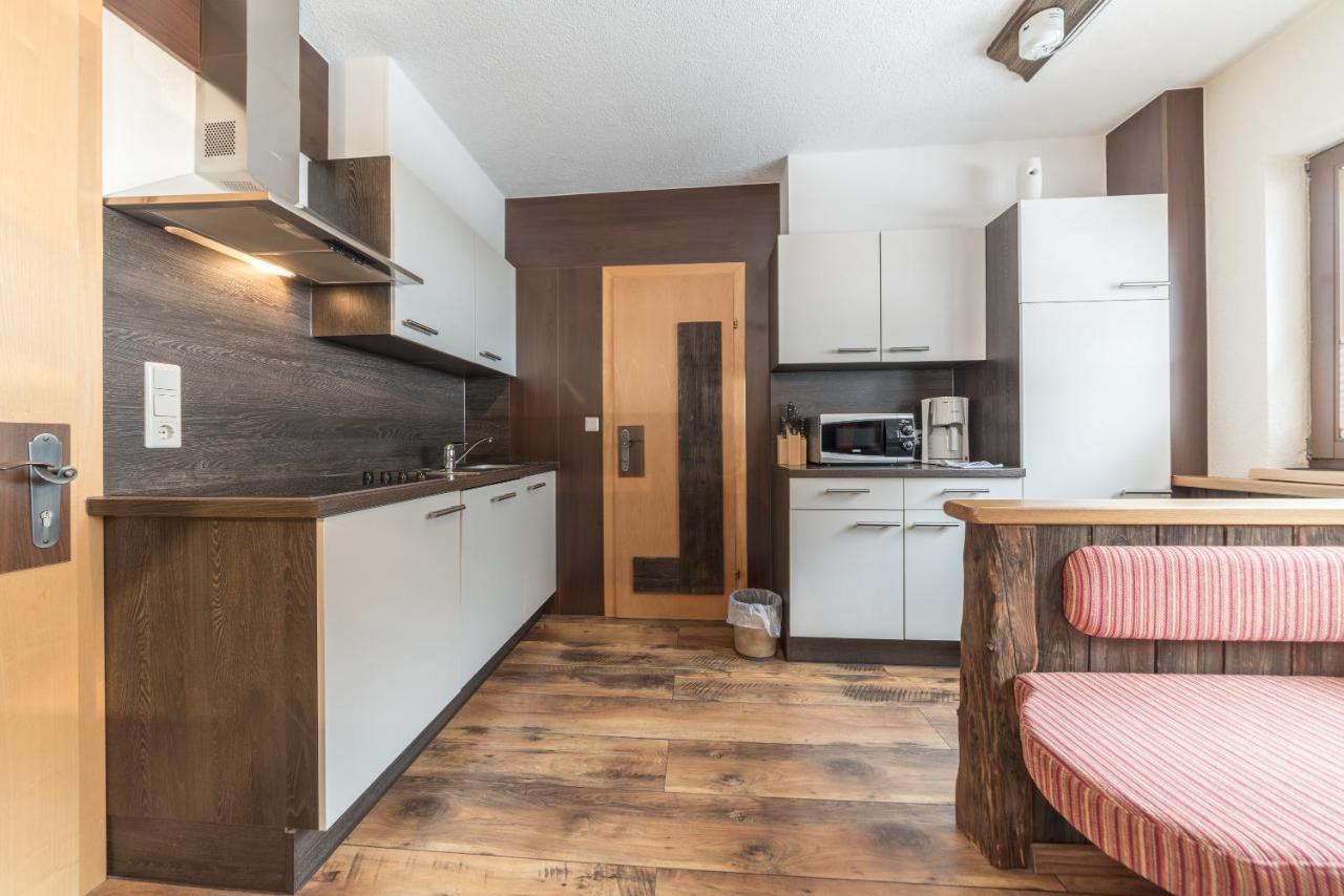 Ferienwohnungen Rustica Längenfeld Buitenkant foto