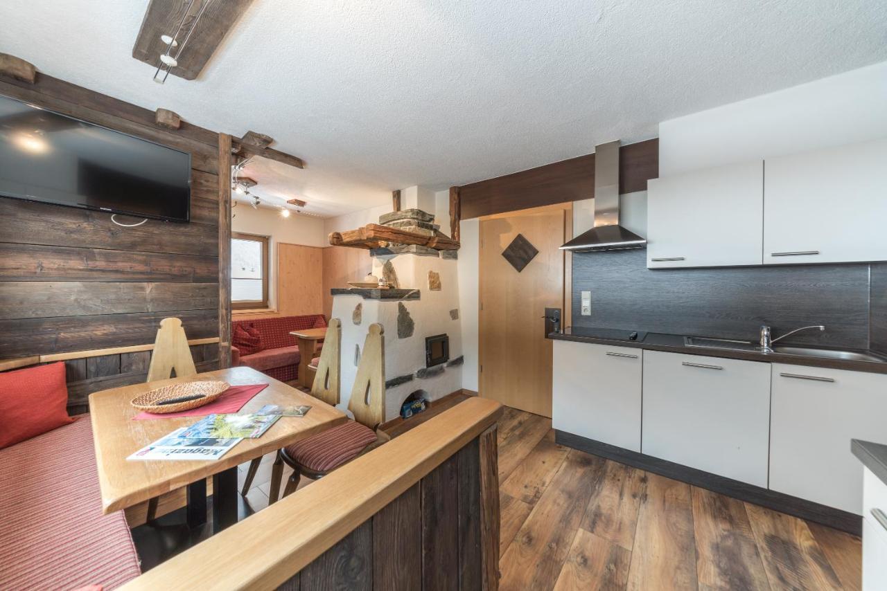 Ferienwohnungen Rustica Längenfeld Buitenkant foto